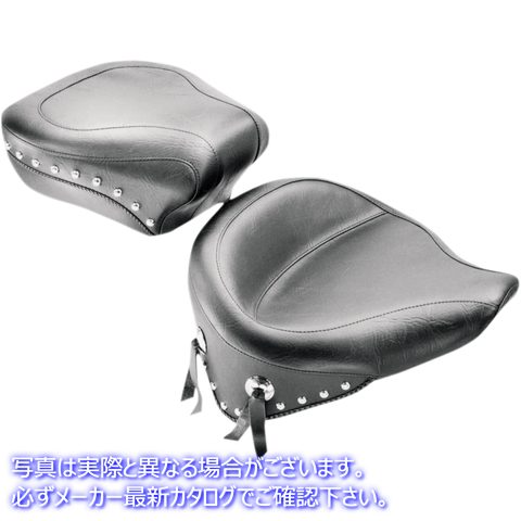 取寄せ ワイドスタッドソロシート - FLST 08-17 マスタング Wide Studded Solo Seat - FLST '08-'17 76179 08020483